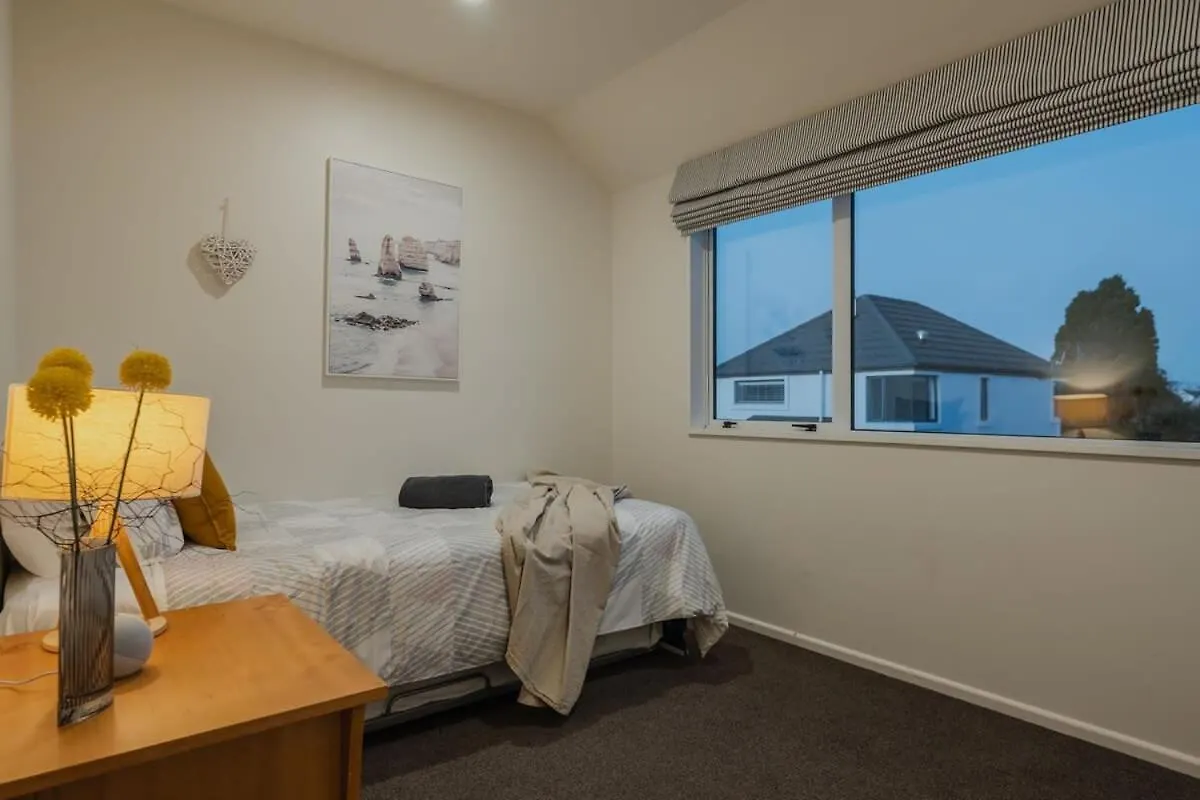 The Home From Your Dreams Christchurch Holiday home